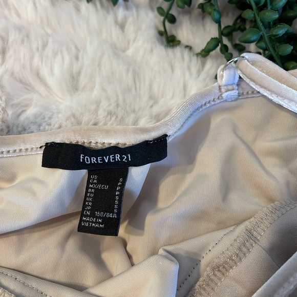 Forever 21 Velvet & Lace Asymmetrical Spaghetti Strap Dress Nude & Black Small - Picture 4 of 4